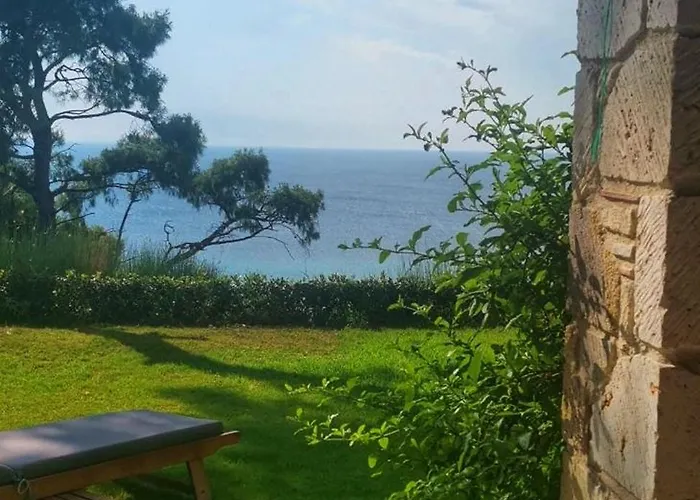 Crest Posidi Вилла *