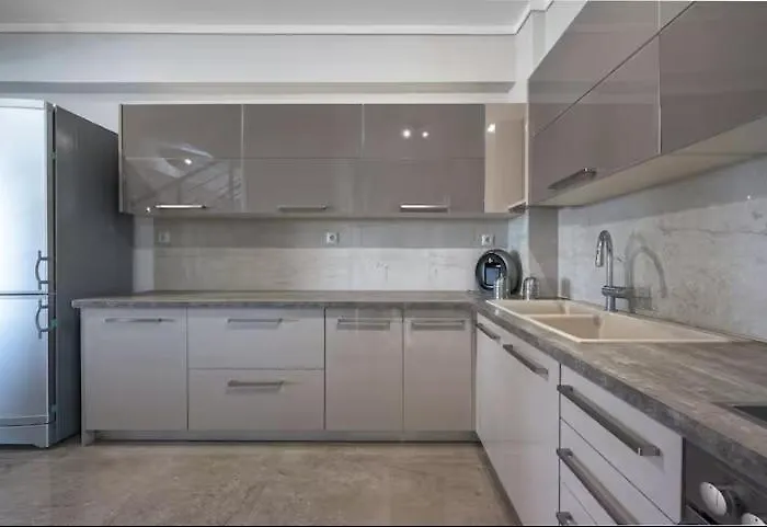 Crest Posidi Вилла *